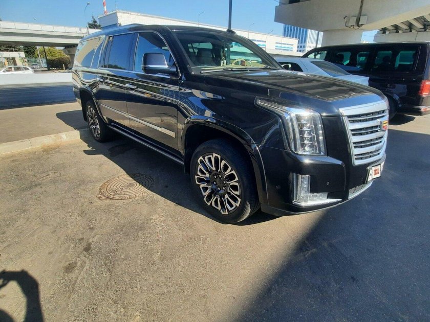 Cadillac escalade iv