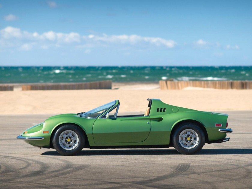 Феррари Дино