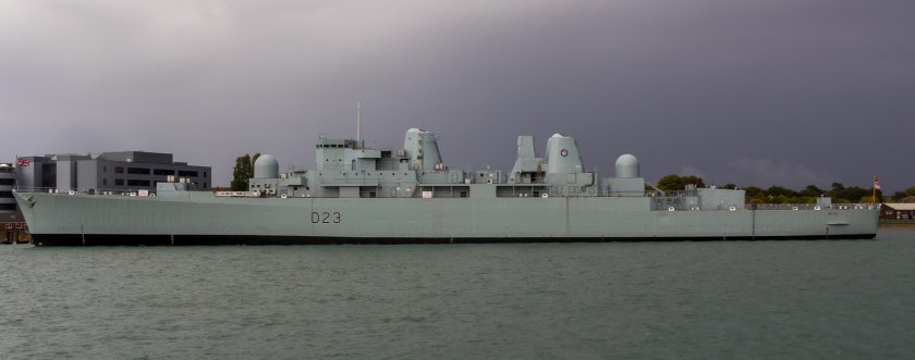 HMS Bristol d23