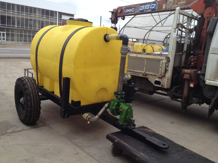 Водяной насос бочки МТЗ 82