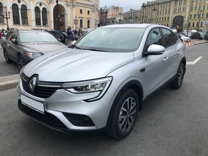 Рено аркана белая 2021
