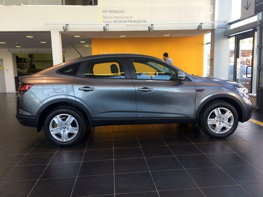 Рено аркана темно серый металлик