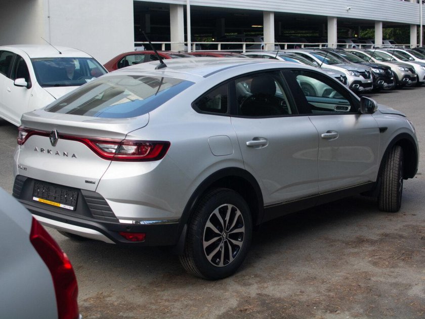 Рено аркана 2022