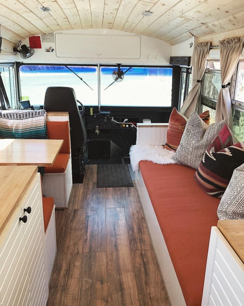 ЛИАЗ автодом