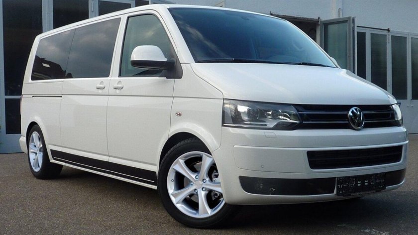 Фольксваген Транспортер т5 белый