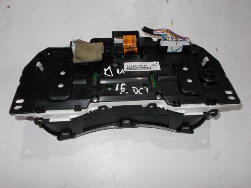 Задняя панель Кашкай