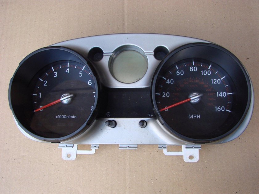Ниссан Кашкай спидометр