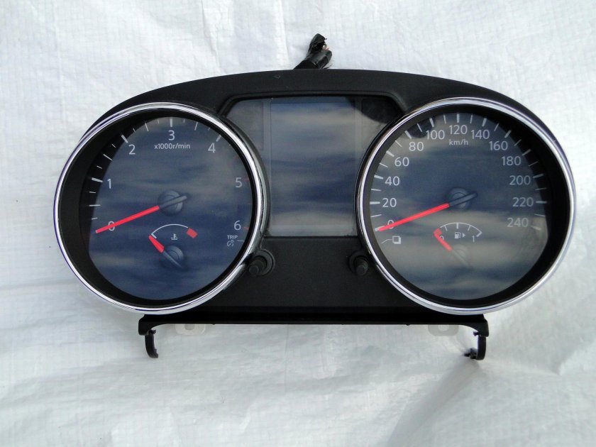 Приборная панель ниссан кашкай j10