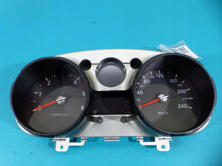 Ниссан Кашкай спидометр