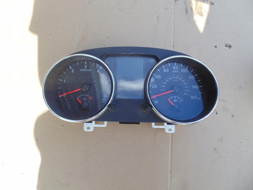 Qashqai j10 приборная панель