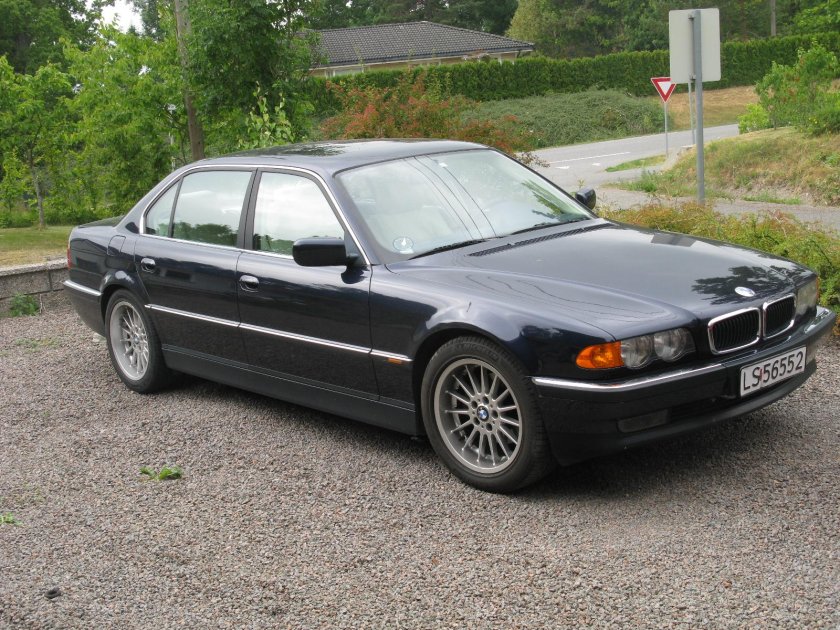 BMW 735i e38