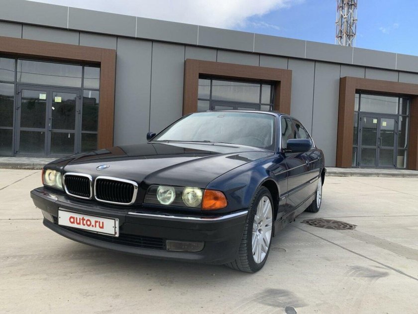 Бмв 7 серии 1999