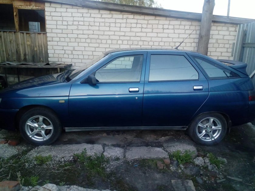 ВАЗ 2110 сине-зеленый металлик