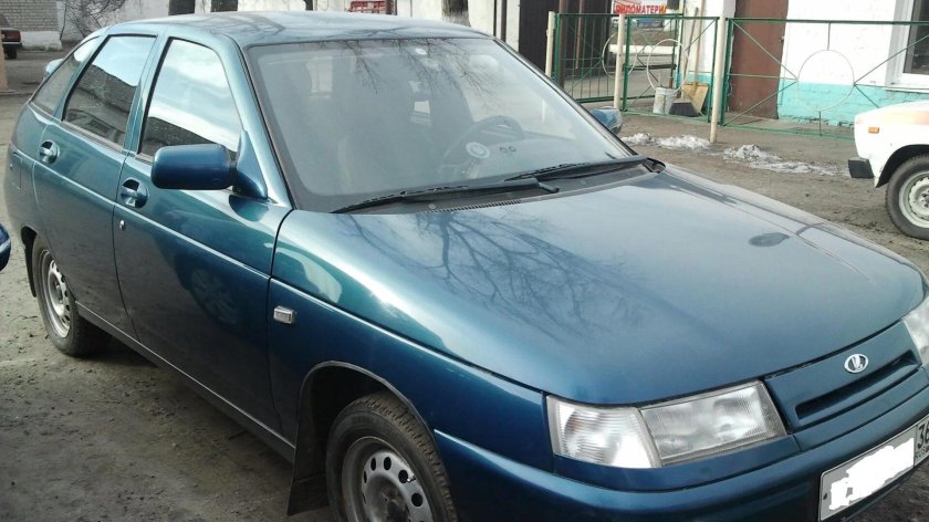 ВАЗ 2112 сине-зеленый металлик