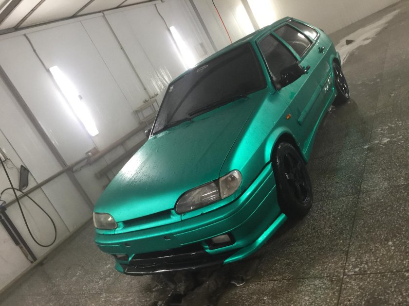 ВАЗ 2114 матовый хром зелёный