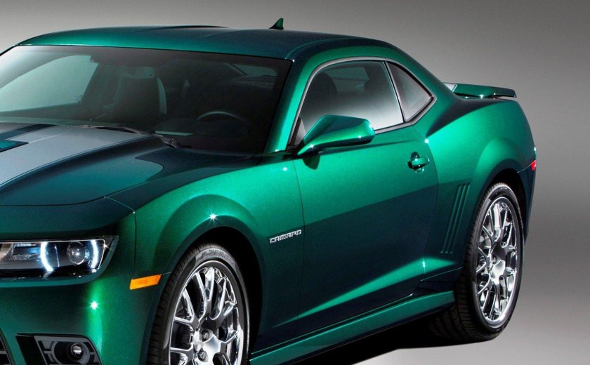 Шевроле Камаро изумрудный