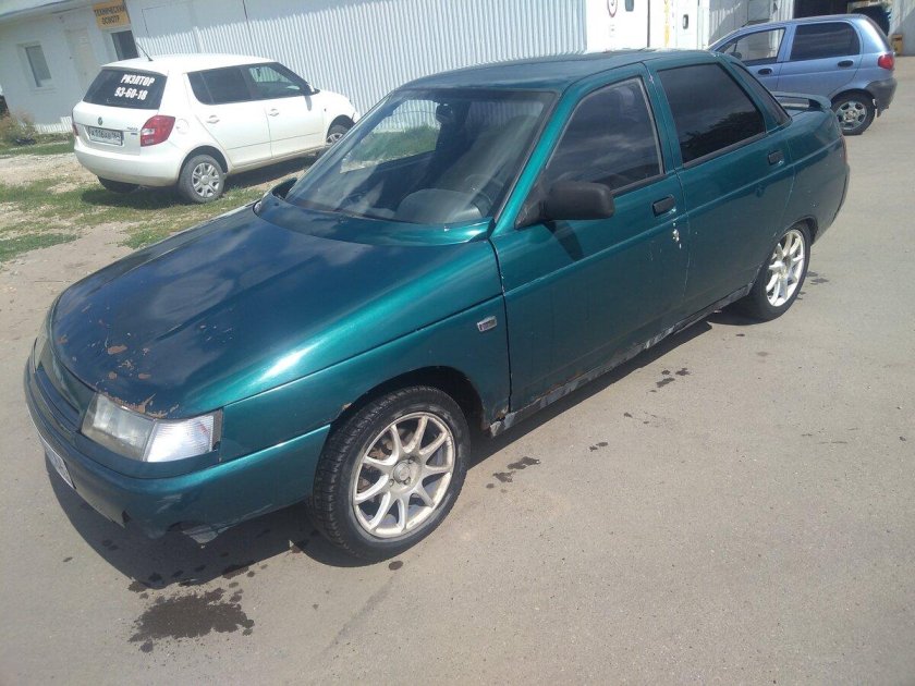 ВАЗ 2110 сине-зеленый металлик