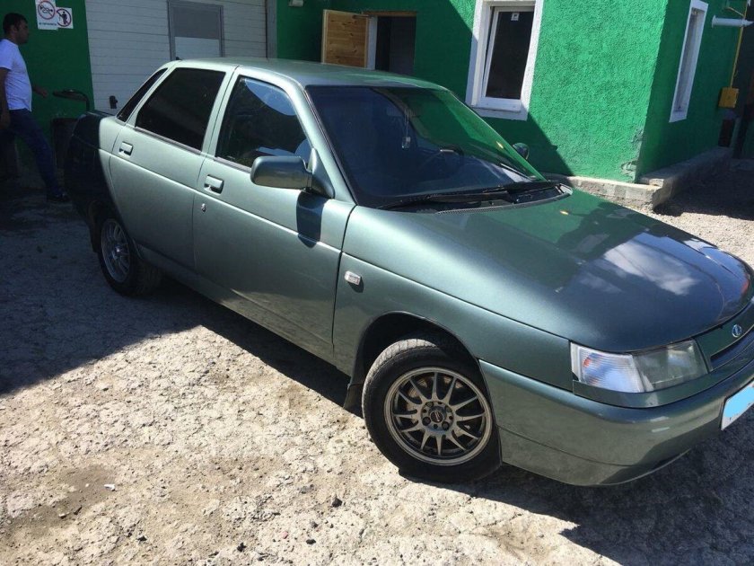 ВАЗ 2110 цвет Аллигатор