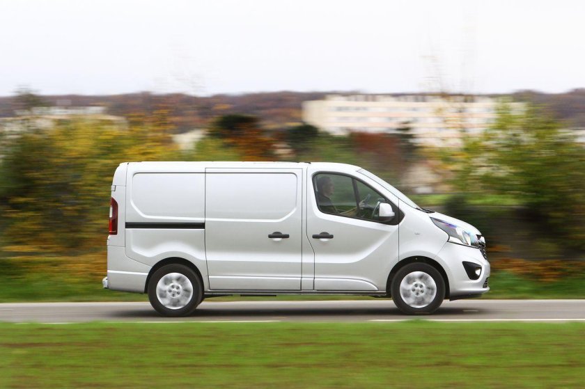 Опель Виваро 1