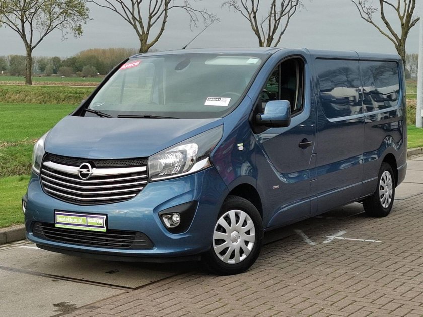 Опель вивара