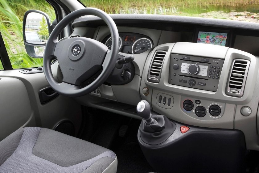 Опель Виваро 2006