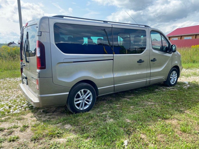 Опель Виваро Лонг