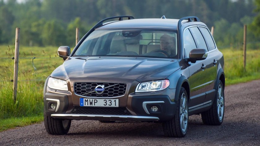 Volvo xc70 III