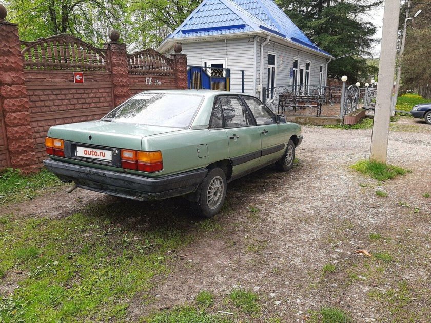 Ауди 100 1984