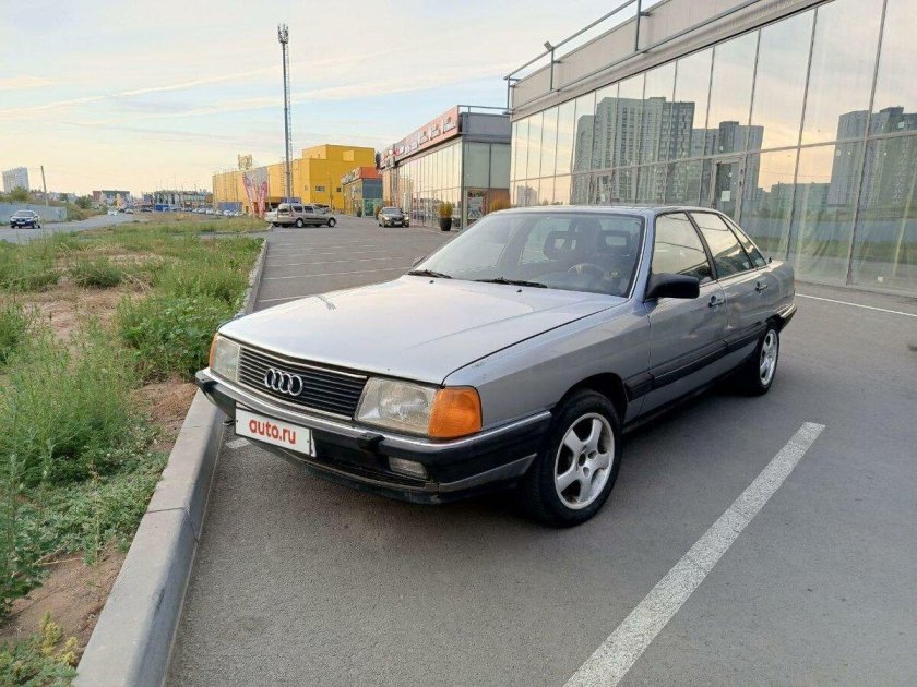 Ауди 100 1983