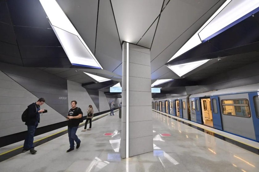 Станция метро внуково