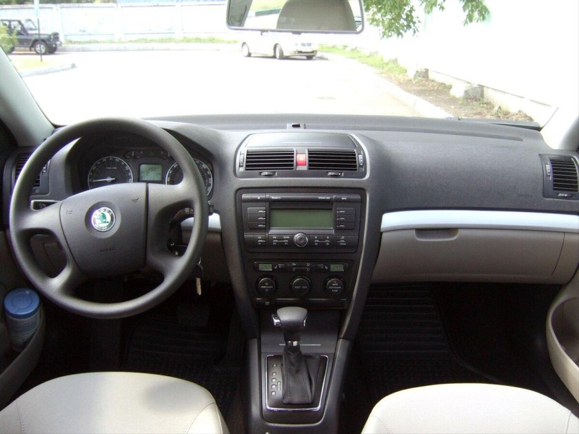 Skoda Octavia 2008 салон