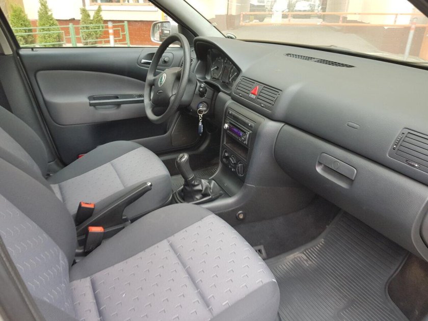 Skoda Octavia a4 Tour салон