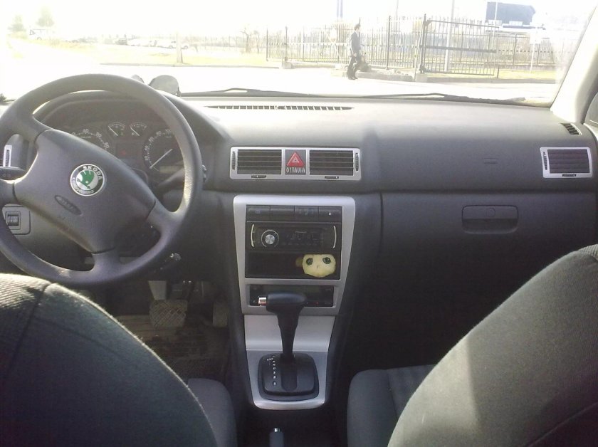 Octavia Tour 2008 салон