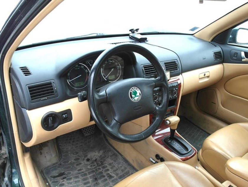 Skoda Octavia a4 Tour салон