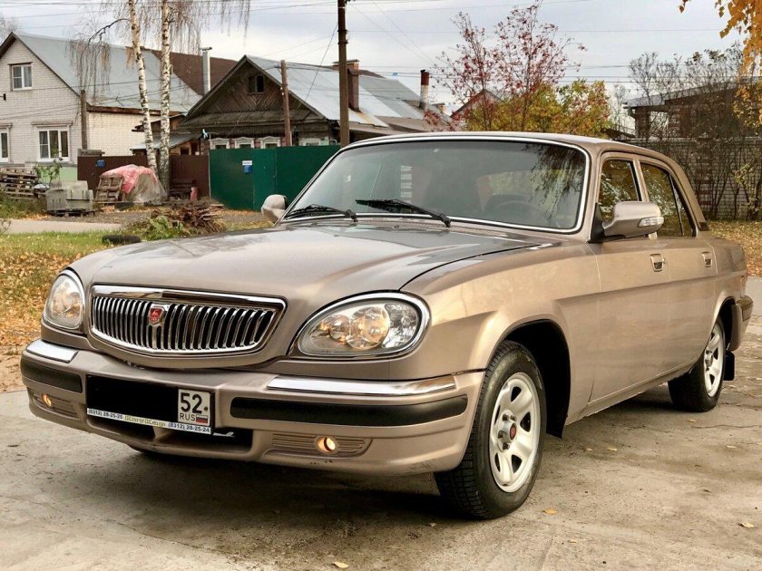 Волга ГАЗ 31105