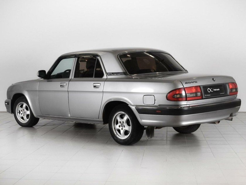 Волга ГАЗ 31105