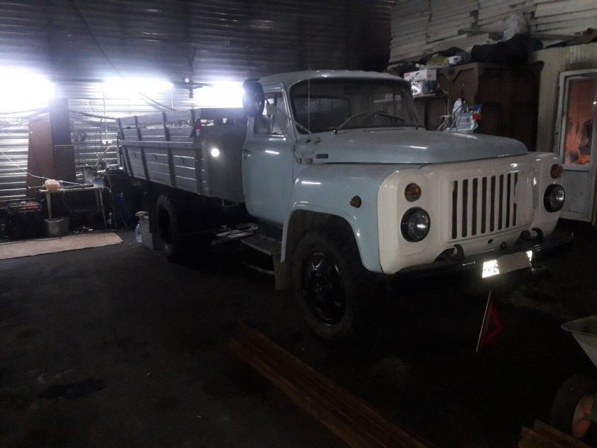 ГАЗ 5204 бортовой