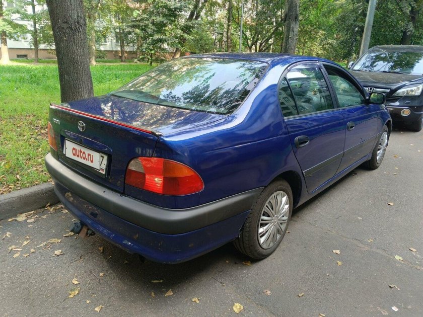 Тойота авенсис 1999