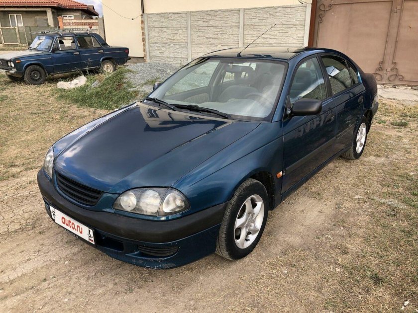 Toyota Avensis 1998