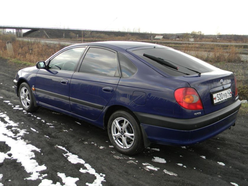 Toyota Avensis 1998