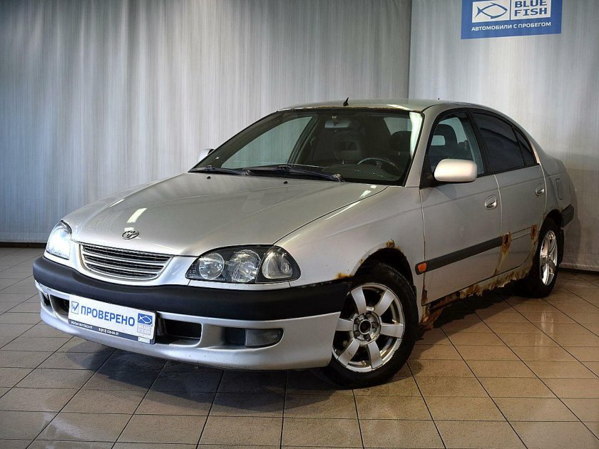 Toyota Avensis 1998