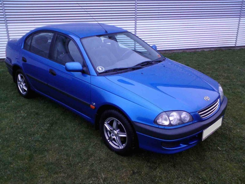 Toyota Avensis 1998