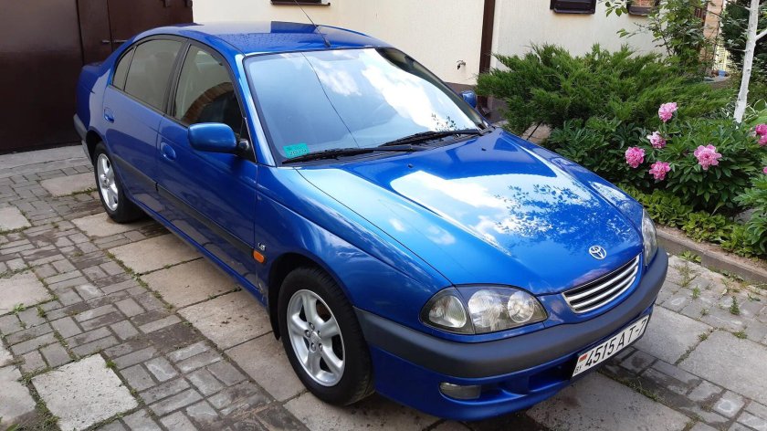 Toyota Avensis 1998