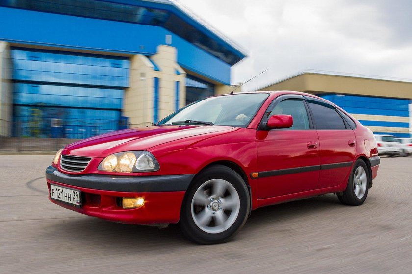Toyota Avensis 1998