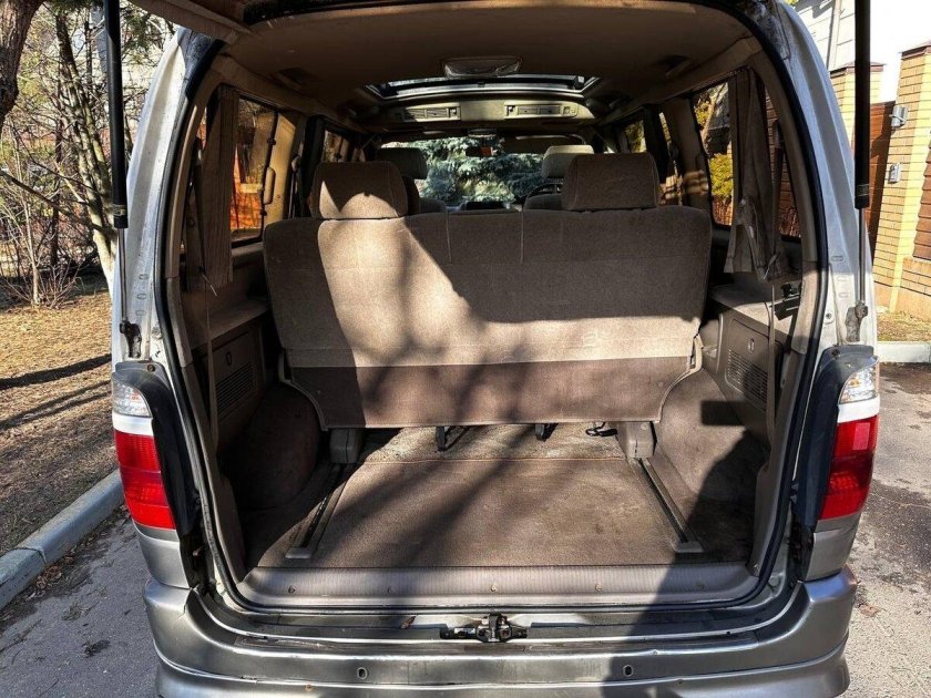 Тойота гранд хайс