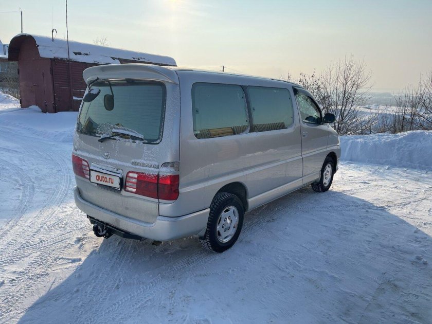 Микроавтобус тойота хайс