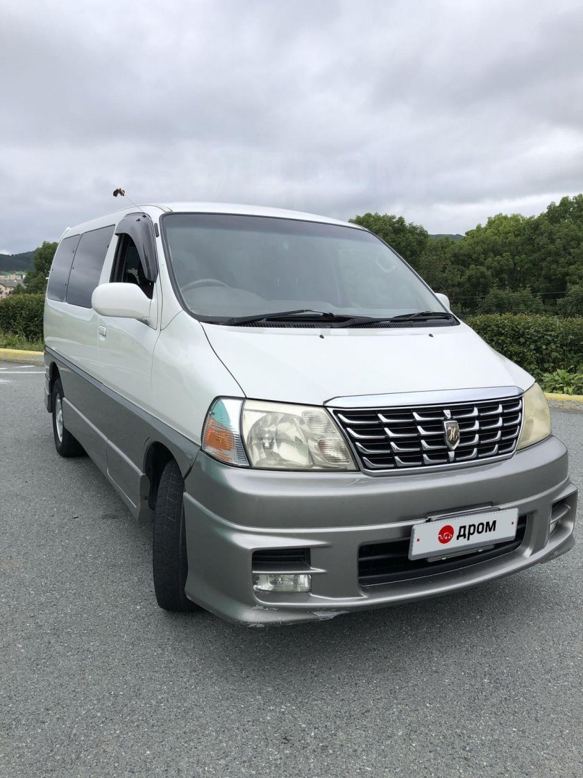 Тойота Гранд Хайс