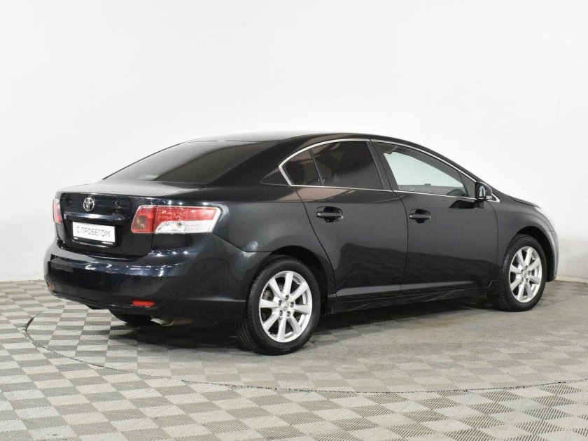 Тойота авенсис 3