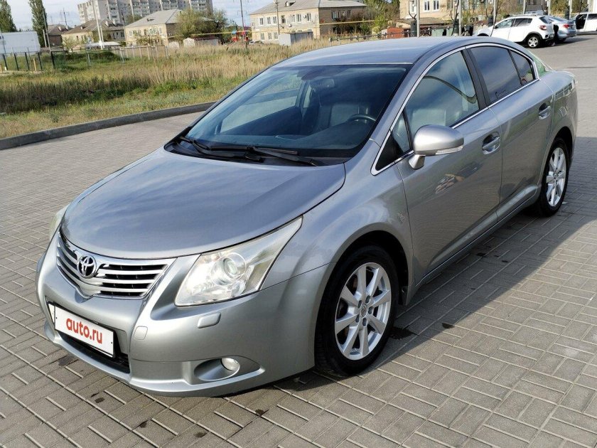 Toyota Avensis 2011