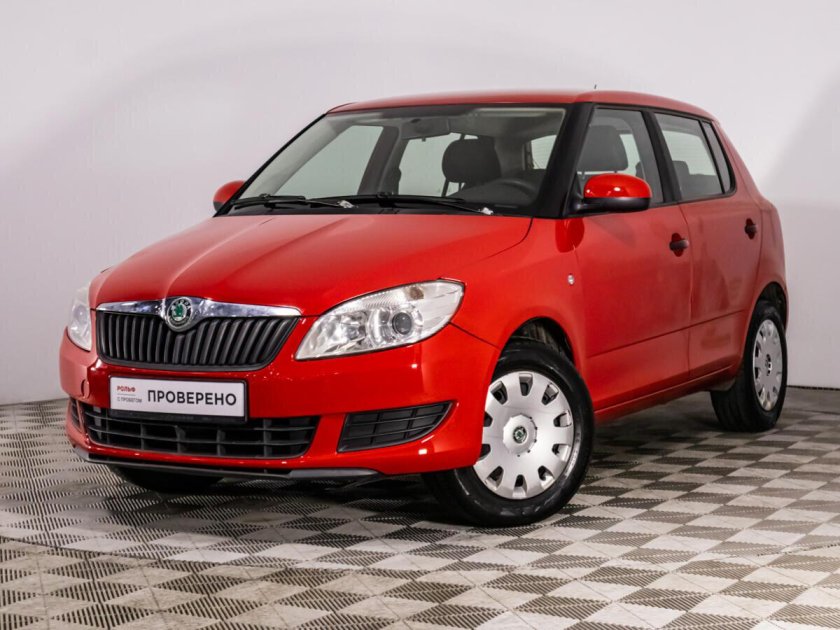 Шкода Фабия лифтбек